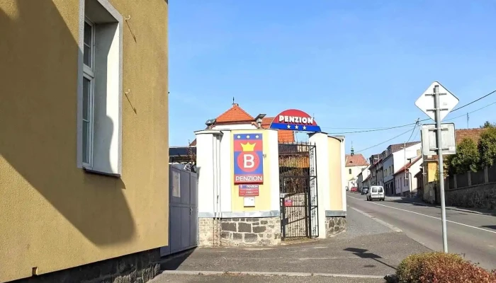 Penzion Bowling Sedlcany Od Hostu - Církvičská 386