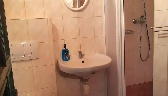 Penzion Cerhenice -  Od Vlastnika - Za Dráhou 480