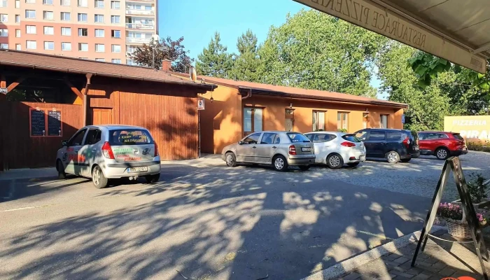 Penzion Piranha -  Exterier - Pražská 3765