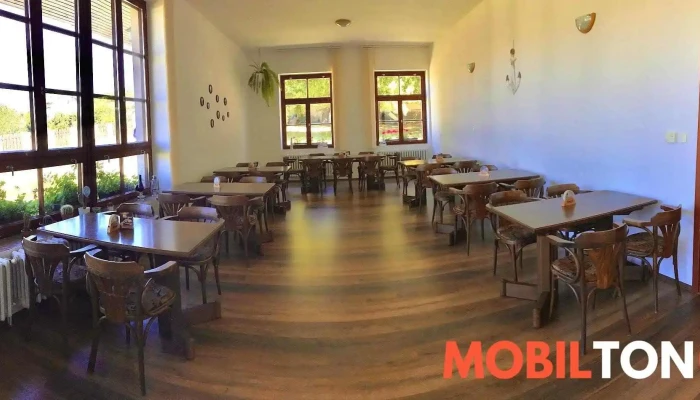 Penzion Restaurace Majak Vse - Dublovice-sedlčany
