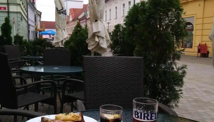 Penzion U Karla Iv Jidlo A Piti - J. Švermy 13