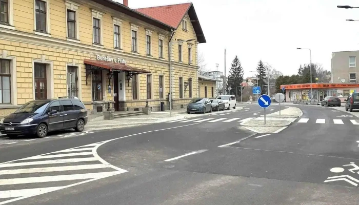 Peron Restaurant Od Vlastnika - Nádražní 300