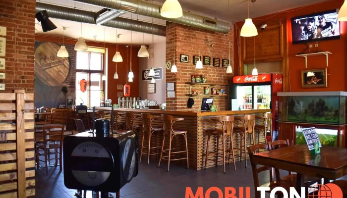 Peron Restaurant Vzhled A Atmosfera - Nádražní 300