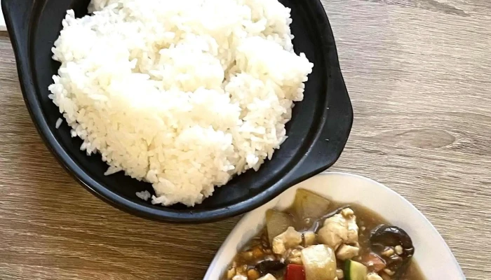 Pho Viet Blizko Mě - Horní Litvínov