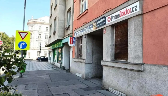 PhoneDoktor.cz / iTeaCoffee s.r.o. - Praha 7-Holešovice