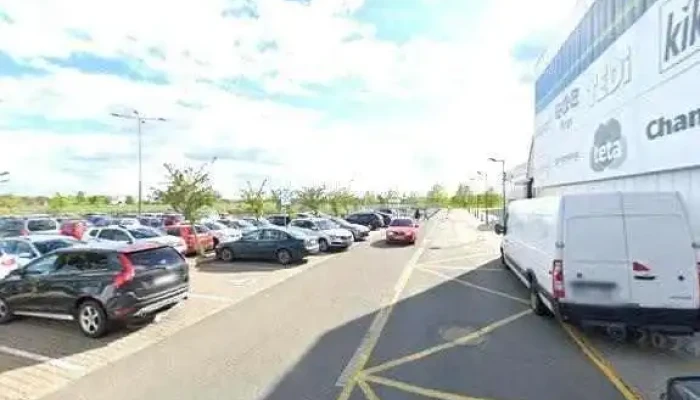 Pickup Servis -  Opravy Mobilu A Tabletu Hradec Kralove Street View A 360 - Kutnohorská 226
