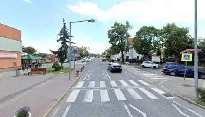 Pinsa Romana -  Street View A 360deg - Velvarská 676