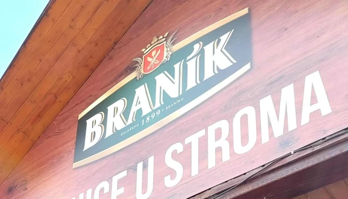Pivnice U Stroma -  Restaurace - Sklářská 422