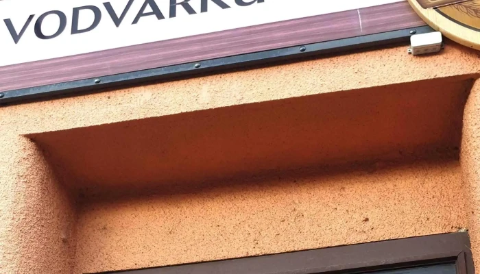 Pivnice U Vodvarku čislo - Veltrubská 330
