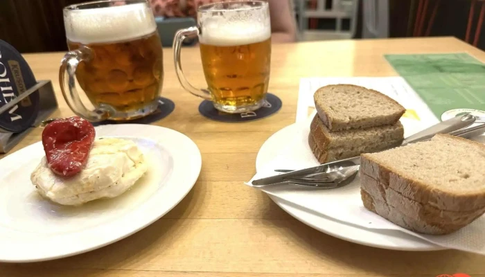 Pivnice U Zelene Zaby Pivo - 22, Jiřího Nám. 32