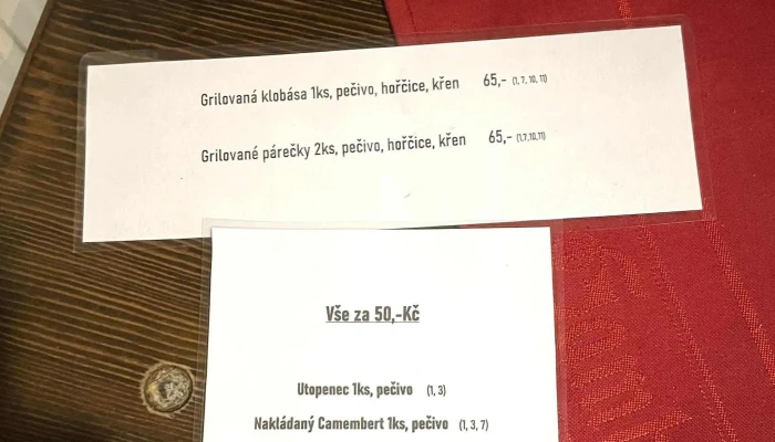 Pivnice (v Podloubí, U Hanze...) - Nám. Míru 6