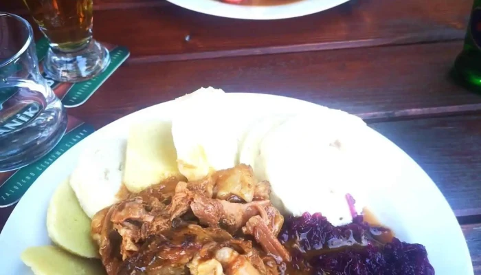 Pivovarsky Sklipek Jidlo A Piti - Květnová 4