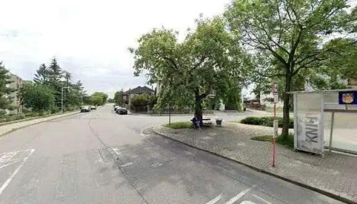 Pizza Bustehrad Street View A 360deg - Kladenská