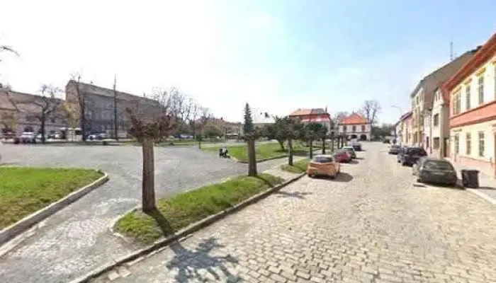 Pizza Everyday -  Street View A 360deg - Nám. Smiřických 51
