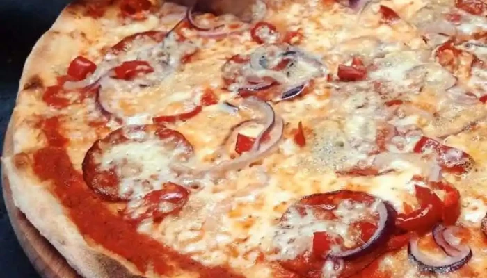Pizza Lombardia -  Jidlo A Piti - V. Nejedlého 3