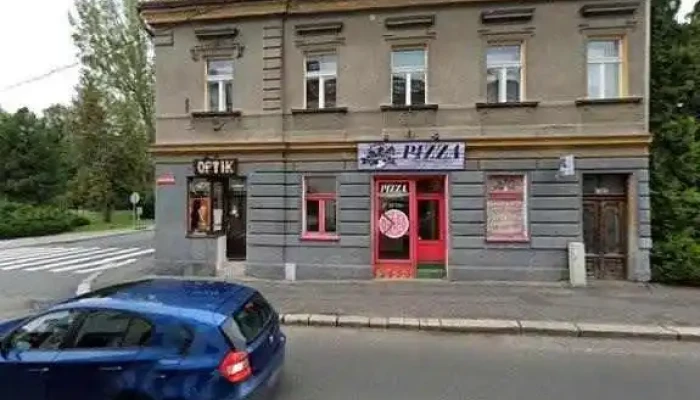 Pizza Lombardia -  Street View A 360deg - V. Nejedlého 3
