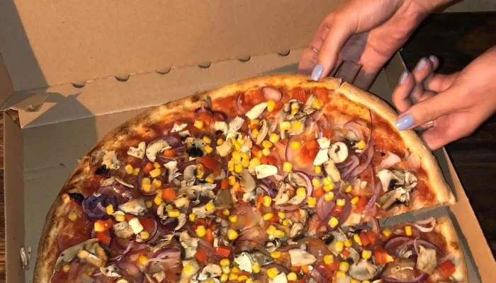 Pizza Maximo Pecky Adresa - Tř. 5. Května