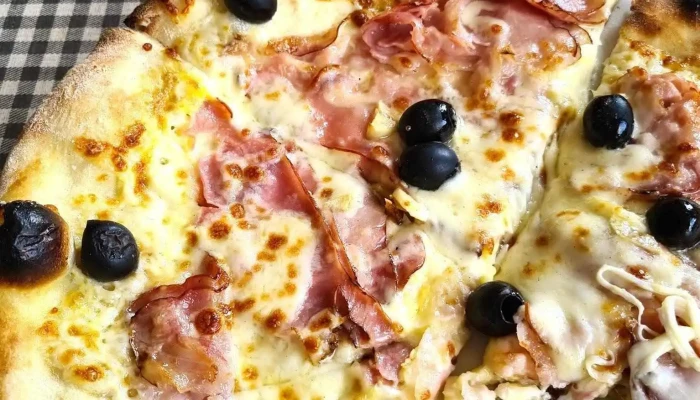 Pizza Na Zastavce Pizza - Hlavní 383