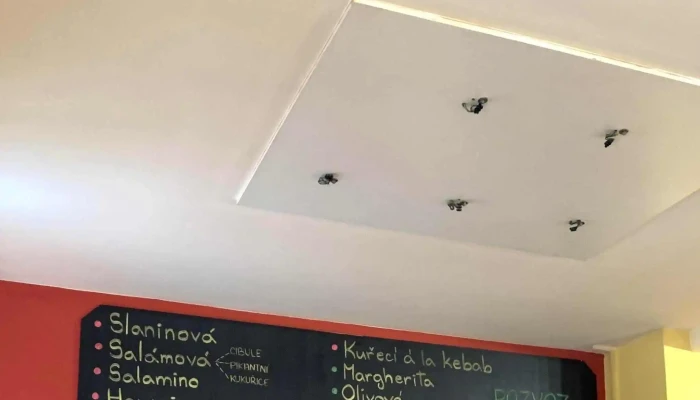Pizza Piazza -    Bystrice Nad Pernstejnem Bistro - Masarykovo Nám. 60