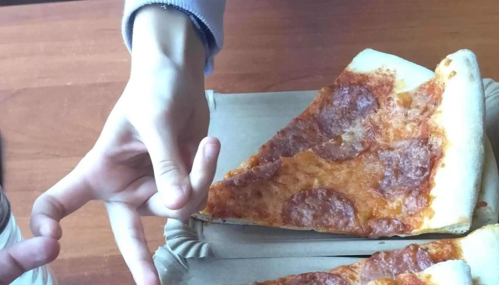 Pizza Raffaelo -  Fotky - Komenského 144