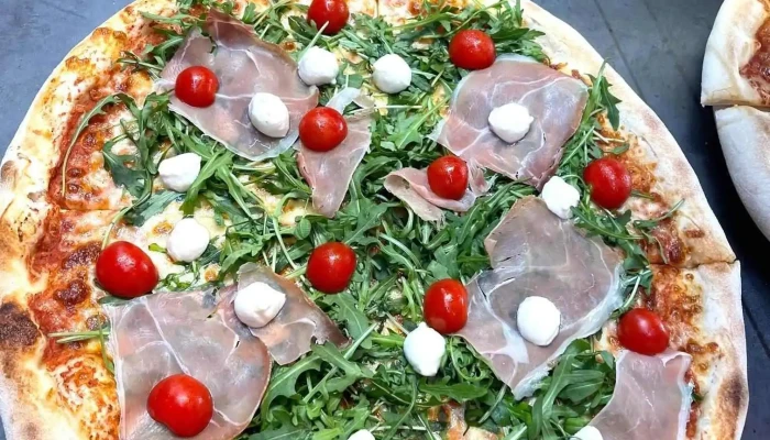 Pizza Raffaelo -  Jidlo A Piti - Komenského 144