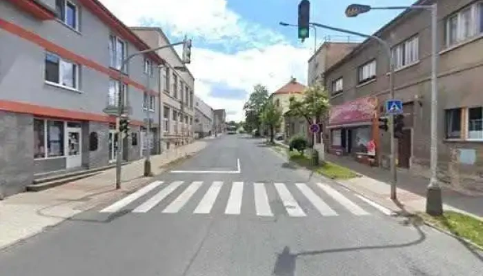 Pizza Svermov Street View A 360deg - Kauckého 273 09