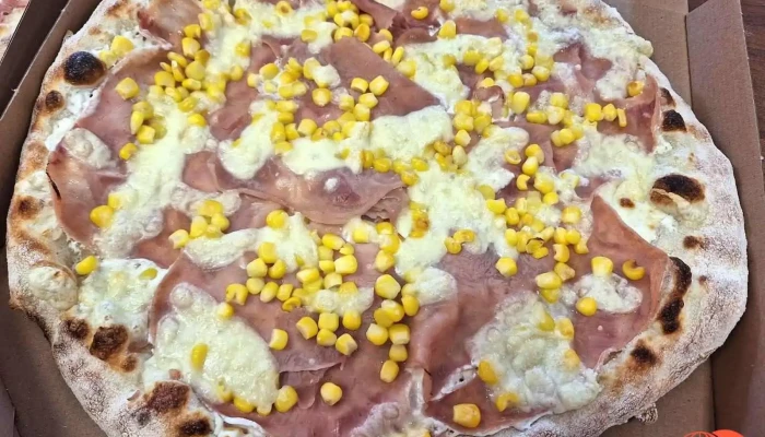 Pizza Tonda Romana Continent Pizza Havaj - Hrdinů 4