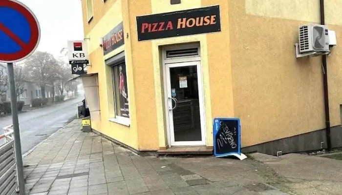 Pizza Švermov - Kauckého 273 09