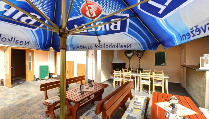 Pizzeria -    Restaurant Al Ponte Street View A 360deg - Nučická 1483
