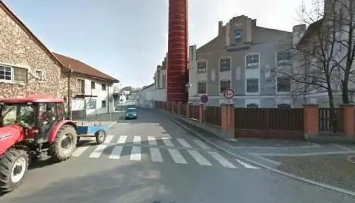 Pizzeria Dobrovice -  Street View A 360deg - Palackého Nám.