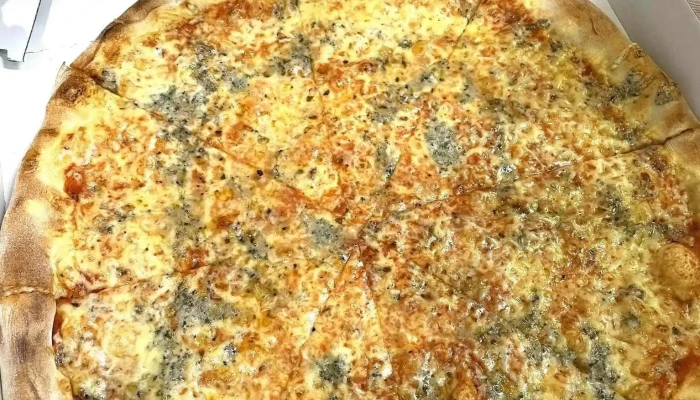 Pizzeria La Famiglia -  Jidlo A Piti - Náměstí 44