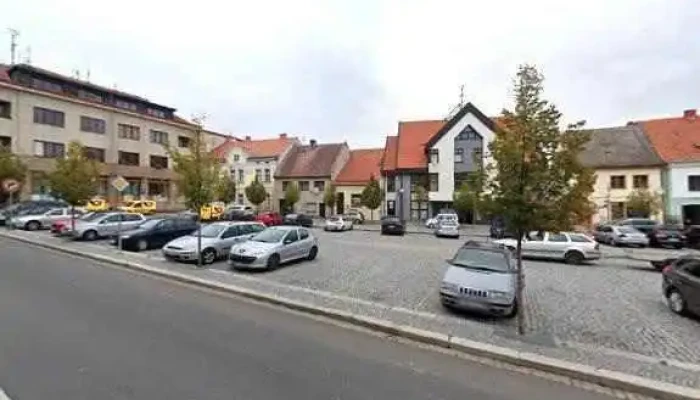 Pizzeria La Famiglia -  Street View A 360deg - Náměstí 44