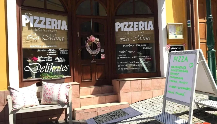Pizzeria La Mona -  Menu - Pláteníkova 355