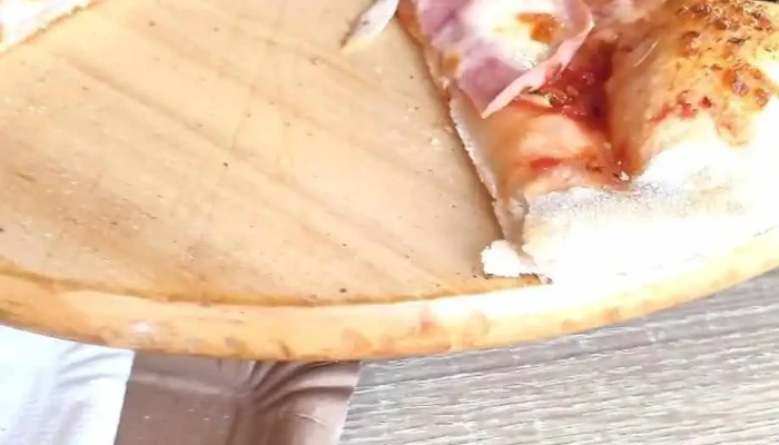Pizzeria Raffaelo -  Pizza - Palackého Nám. 157