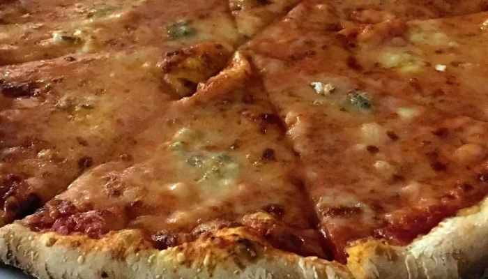 Pizzeria Salvatore -  Italska Restaurace - Vestec-jesenice U Prahy