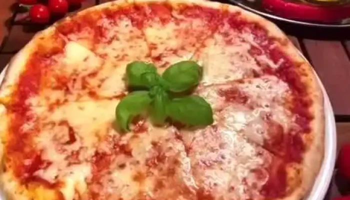 Pizzeria Salvatore -  Pizza - Vestec-jesenice U Prahy