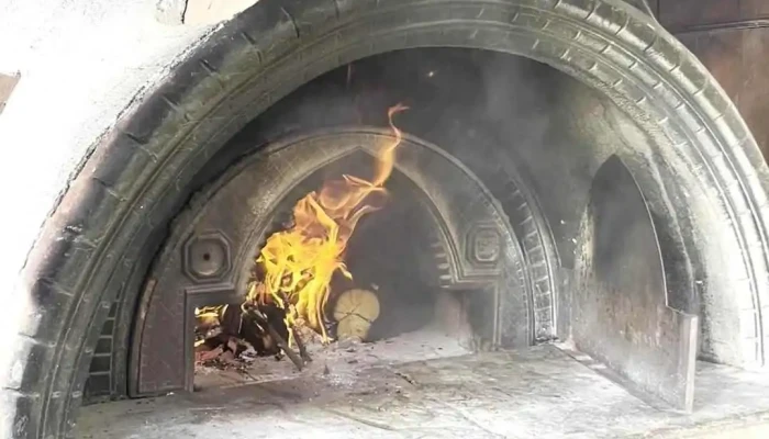 Pizzeria Sedmy Schod Videa - Karlovarská 98