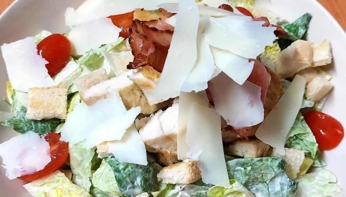 Pizzeria Severino -  Salat Caesar - Fügnerova 32