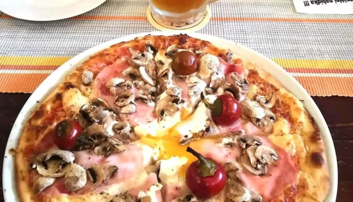 Pizzeria Una -  Jidlo A Piti - Miřetice U Klášterce Nad Ohří