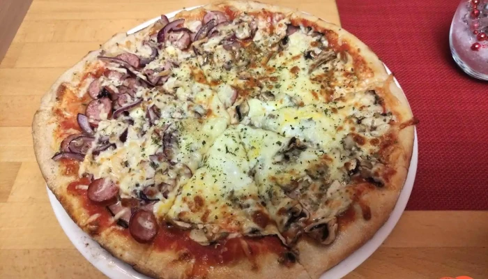 Pizzerie Kanada -  Jidlo A Piti - Zlínská 1416