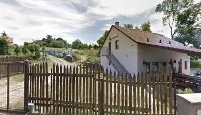 Pizzerie Mates -  Street View A 360deg - Sadová 638