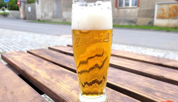 Pizzerie U Kouzelnikalibeznice Pivo - Mírové Nám. 44