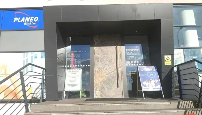 Planeo -    Benesov Od Vlastnika - Pomněnice