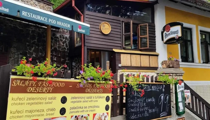 Pod Hradem -  Menu - Karlštejn