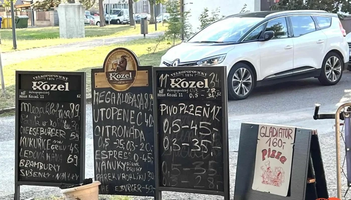 Pod Kastany Food Truck Menu - Kostomlatského Sady