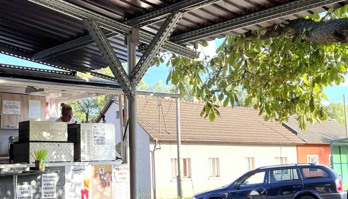 Pod Kastany Food Truck Rychle Občerstveni - Kostomlatského Sady