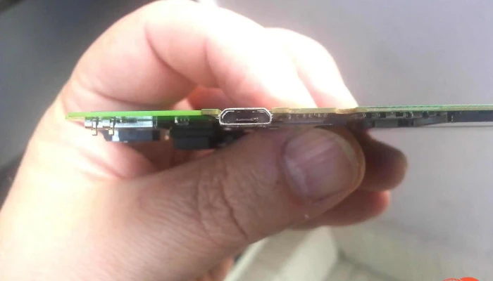 Pront Mobil -  Mobilni Telefon - 28. Října 102/243