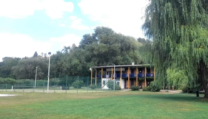 Rekreacni Areal Klub Lavka Skochovice Slevy - Vltavská 654