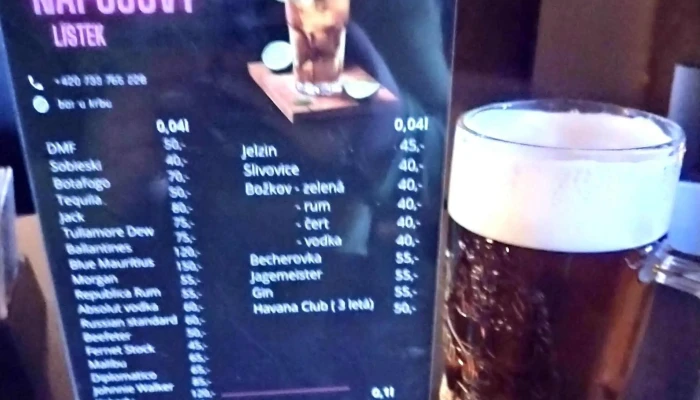 Restaurace A Bar Modra Hvezda Blizko Mě - Legionářů 50