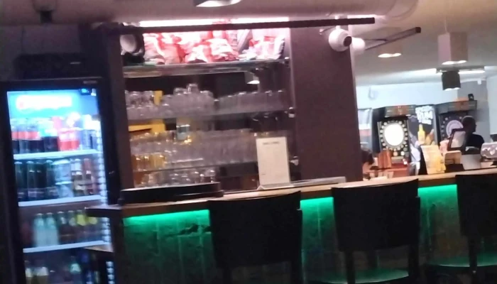 Restaurace A Bar Modra Hvezda Hledam - Legionářů 50